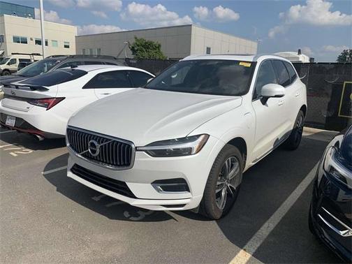 2021 Volvo XC60 Recharge Plug-In Hybrid T8 Inscription Expression