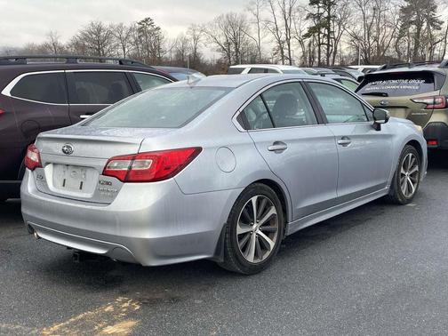 2017 Subaru Legacy 