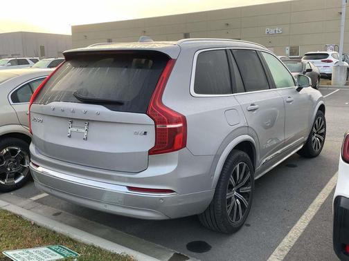2025 Volvo XC90 B6 Plus 7-Seater
