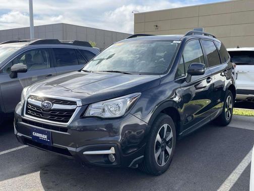 Dark Gray Metallic 2018 Subaru Forester 2.5i Premium