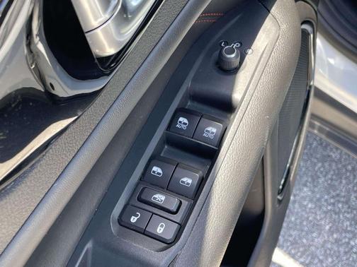 Bright White Clearcoat 2024 Jeep Compass Trailhawk