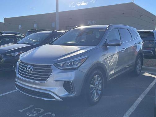 2018 Hyundai SANTA FE SE