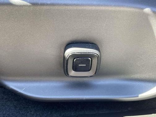 Onyx Black Metallic 2025 Volvo EX30 Twin Motor Ultra