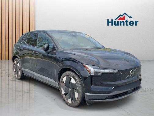 Onyx Black Metallic 2025 Volvo EX30 Twin Motor Ultra