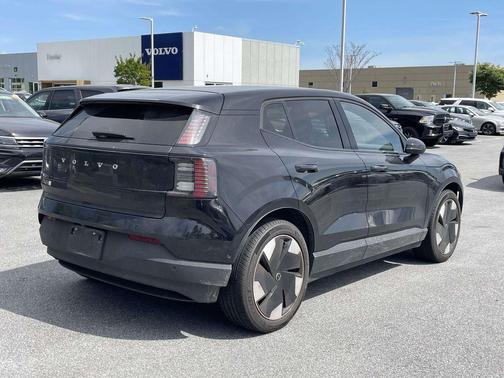 Onyx Black Metallic 2025 Volvo EX30 Twin Motor Ultra