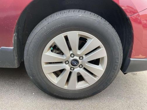 Crimson Red Pearl 2019 Subaru Outback 2.5i