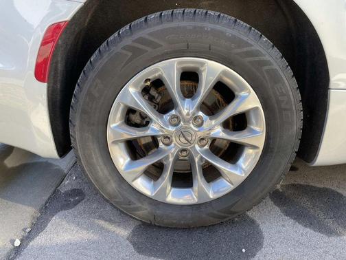 2022 Chrysler Pacifica Touring-L