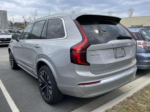 2025 Volvo XC90 PLUS