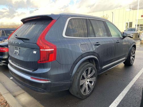 2024 Volvo XC90 Recharge Plug-In Hybrid T8 Ultimate Bright Theme 7-Seater