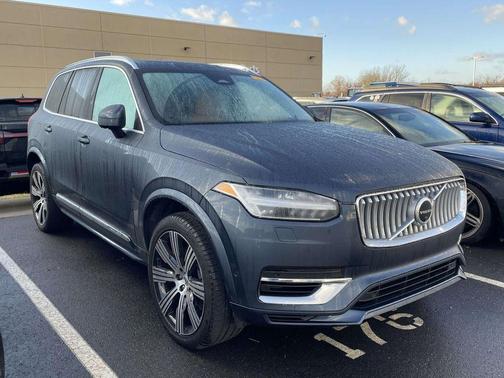 2024 Volvo XC90 Recharge Plug-In Hybrid T8 Ultimate Bright Theme 7-Seater