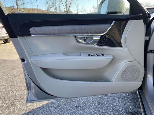 2024 Volvo S90 B6 Ultimate