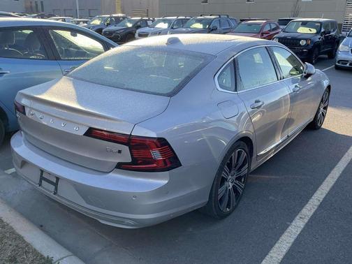 2024 Volvo S90 B6 Ultimate