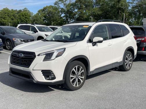 Crystal White Pearl 2023 Subaru Forester Limited