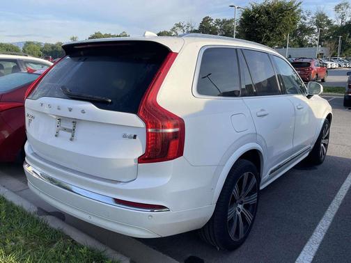 Crystal White Metallic 2024 Volvo XC90 B6 Ultimate Bright Theme 7-Seater