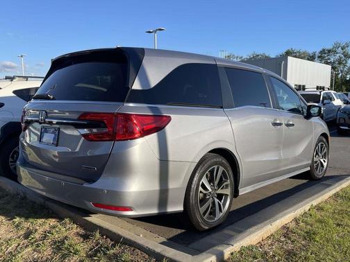 Lunar Silver Metallic 2023 Honda Odyssey Touring