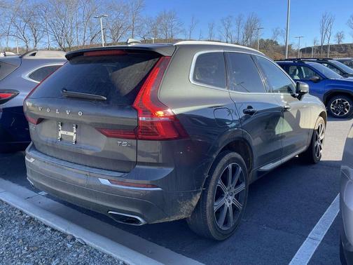 2021 Volvo XC60 T5 Inscription