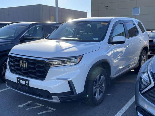 2023 Honda Pilot EX-L 8-Passenger