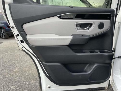 2023 Honda Pilot EX-L 8-Passenger