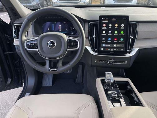 2025 Volvo XC90 PLUS