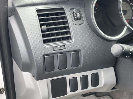Super White 2005 Toyota Tacoma Base