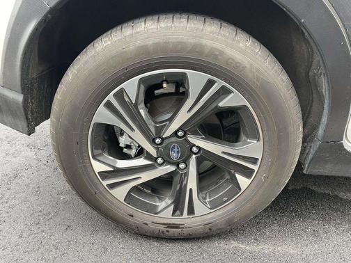Crystal White Pearl 2024 Subaru Crosstrek Premium