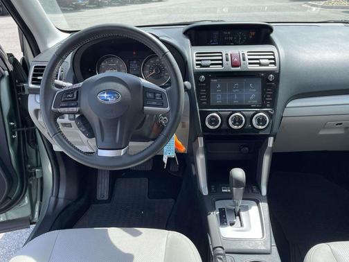 Jasmine Green Metallic 2016 Subaru Forester 2.5i Limited