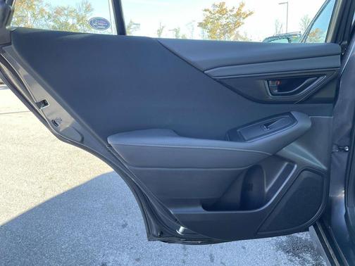 2025 Subaru Outback Base