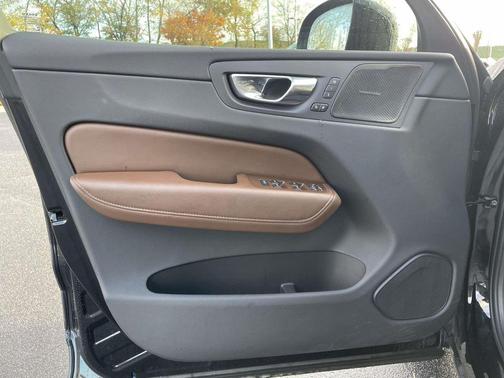 2021 Volvo XC60 T5 Inscription