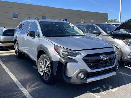 Ice Silver Metallic 2024 Subaru Outback Limited