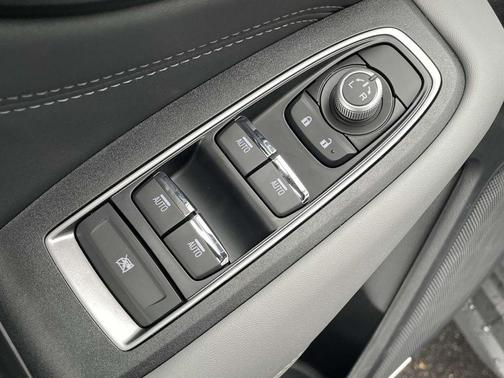 2025 Subaru Outback Limited XT