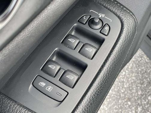 2021 Volvo V60 Cross Country T5