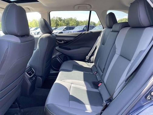2025 Subaru Outback Onyx Edition XT