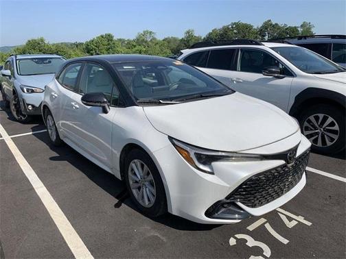 2023 Toyota Corolla Hatchback SE