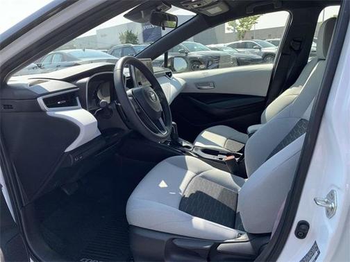 2023 Toyota Corolla Hatchback SE