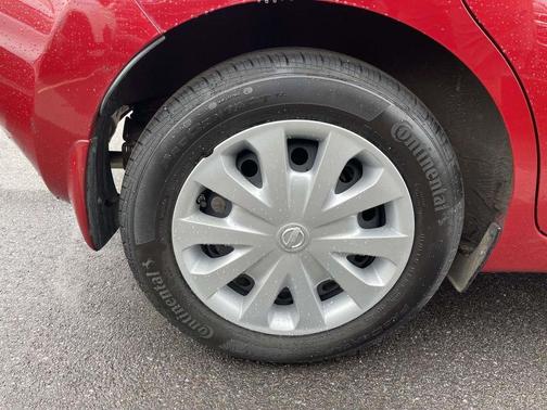 Red Brick 2015 Nissan Versa Note SV