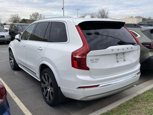 2022 Volvo XC90 Recharge Plug-In Hybrid INSCRIPTION