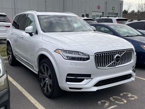 2022 Volvo XC90 Recharge Plug-In Hybrid INSCRIPTION