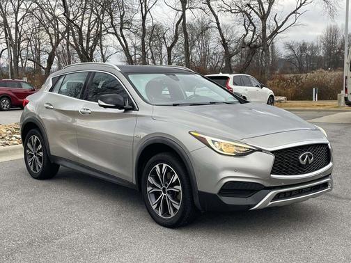 2019 INFINITI QX30 Luxe