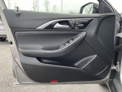 2019 INFINITI QX30 Luxe