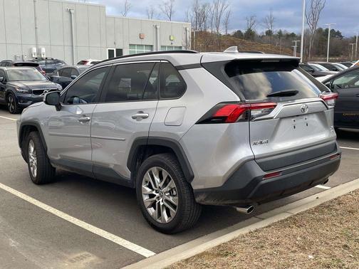2021 Toyota RAV4 XLE Premium