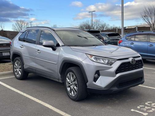 2021 Toyota RAV4 XLE Premium