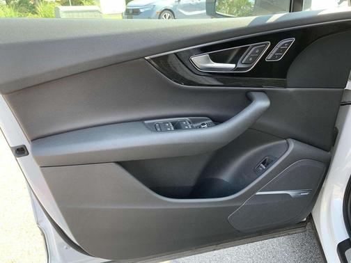 2017 Audi Q7 3.0T Prestige