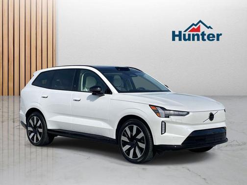 Crystal White Metallic 2025 Volvo EX90 Twin Motor Ultra