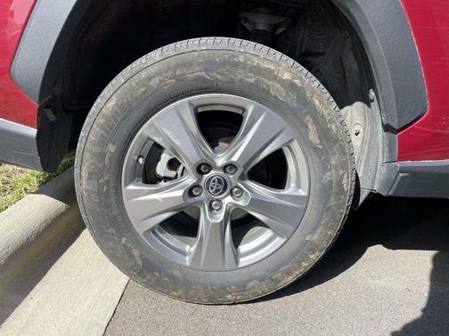 2023 Toyota RAV4 Hybrid LE