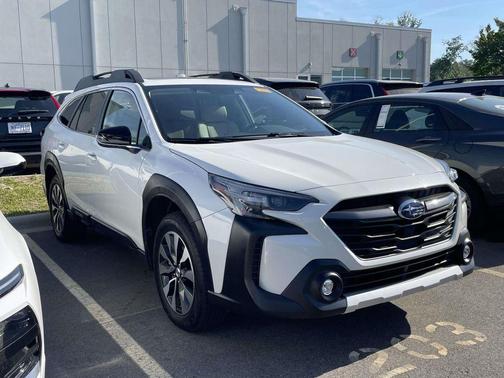 Crystal White Pearl 2025 Subaru Outback Limited