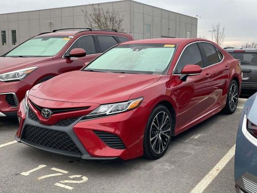2019 Toyota Camry SE
