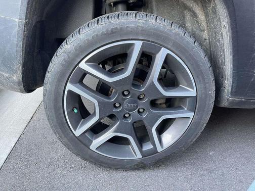 2020 Jeep Renegade Jeepster