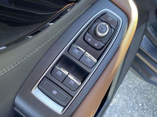 2025 Subaru Outback Touring XT