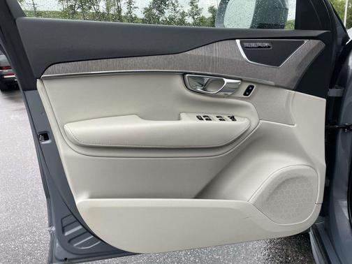 Thunder Gray Metallic 2023 Volvo XC90 B6 Plus 7-Seater