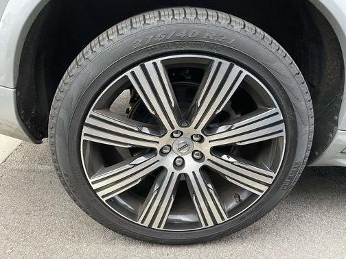 2025 Volvo XC90 B6 Ultra